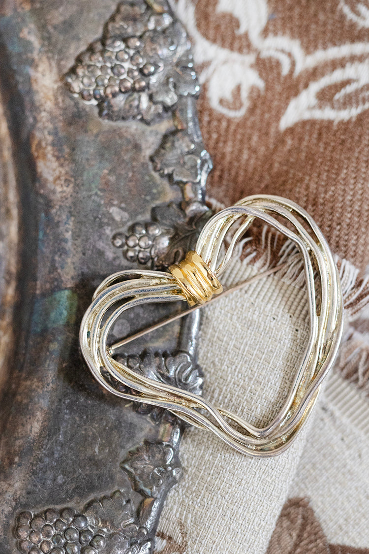 Vintage and Gold Silver Twisted Large Heart Brooch used to customize hat bands on flat brim or western cowboy hats-FleaStyle