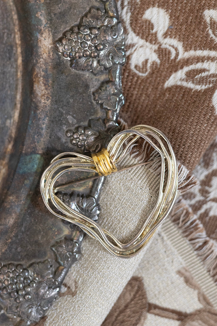 Vintage and Gold Silver Twisted Large Heart Brooch used to customize hat bands on flat brim or western cowboy hats-FleaStyle