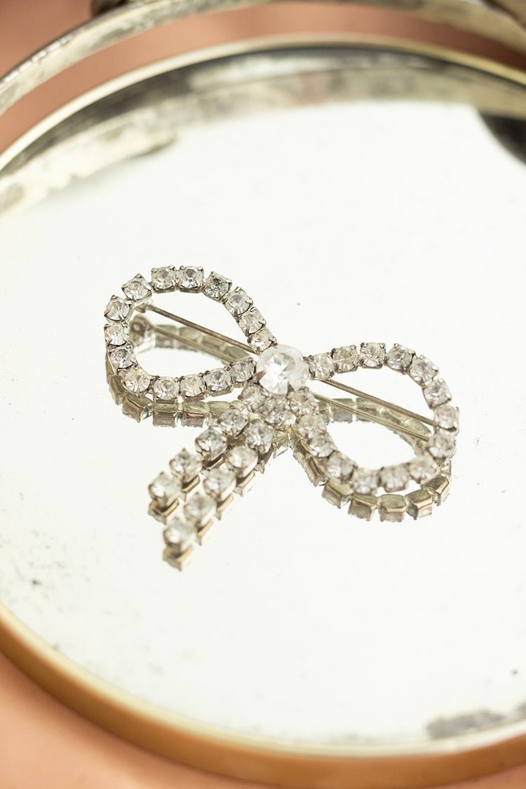 Vintage Bling Bow Brooch - Flea Style